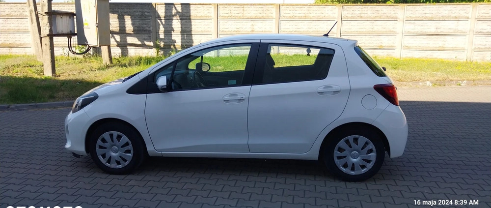 Toyota Yaris cena 32900 przebieg: 241706, rok produkcji 2015 z Lubartów małe 154